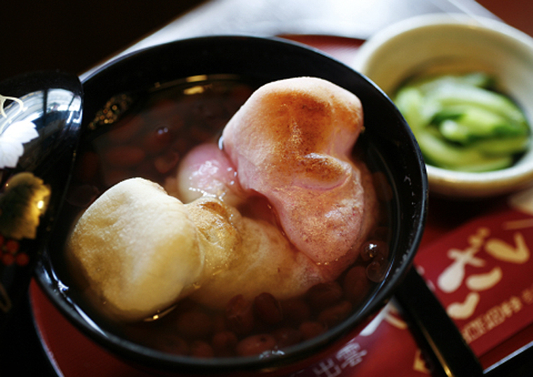 「ぜんざい」のルーツは神在月の島根にあった! 島根を旅するなら「秋の縁結びスポットめぐり」がおすすめ! 温泉に紅葉、石見神楽も注目