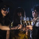 ことしのハロウィンはサングリアで乾杯! その理由とトリビアを紹介、誰かに教えたくなる物語とレシピもチェック