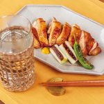 本格焼酎&泡盛ペアリングの最新トレンド、東京と沖縄の人気店を紹介! 冬は焼酎お湯割り&トリビアで心も身体も温まろう