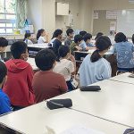 オキシクリーン出張授業で子どもたちが「クエン酸で蛇口のカルキ汚れを落とす」「過炭酸ナトリウムで体操着についた汚れを落とす」を実験&体感! 節水にもつながるオキシクリーンの自然に優しいパワーを共有