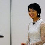 シニアしごとEXPO2023 に奇跡の72歳 由美かおる 登場、生涯現役スタイリッシュ美脚でシニアたちに元気とパワーを!「いい呼吸と姿勢で自然治癒力を伸ばして前向きに」東京都 産業労働局 主催イベントが活況
