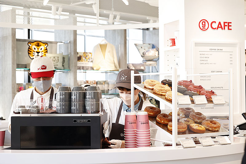 グラニフ東京 graniph Tokyo が楽しすぎる！ グラニフ史上最大面積の旗艦店が東京 原宿にオープン、ここでしか手に入らないヱヴァ＆グレムリン限定アイテムやカフェ＆ビューティフルシャドードーナツに注目！