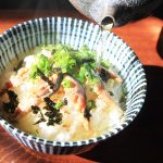 福井の絶品ごはんは地元スーパーで手に入る! 無限のうまさループ、北陸新幹線 あわら除雪基地 をみながらゆっくりおいしいアツアツ福井時間♪