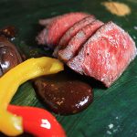 宮崎県 名産「宮崎牛」は世界の巨匠も認める日本一和牛! 12/24まで新宿みやざき館 KONNE で「宮崎⽜600gセット」肩ロース ウデ 特上カルビがなんと4980円! ギフト&自分ごほうびにゲキ推し