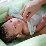 お風呂のなかですでに乾燥してる? とくに赤ちゃんには注意が必要な理由