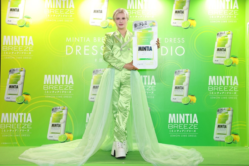 美のアイコンMatt Roseがミンティア「息のドレスアップ」アンバサダーに。最近の美容トレンドは「つや肌」！
