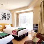 品川プリンスホテルが『CLAMP展』とコラボ、キービジュアルで装飾した客室のステイプランを販売（東京都港区、2024年7～9月）