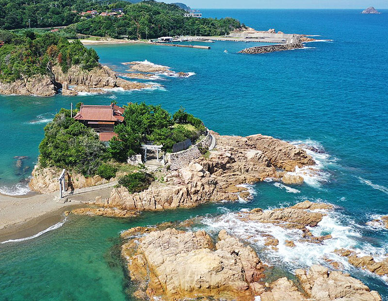 島根県 益田市は夏の絶好避暑地！ 7/28 は 高津川いかだ流し／フルーツ＆スイーツまつり 開催！ さらに益田の海 山 川遊び最新情報をチェック