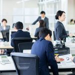 オープンアップグループ「幸せな仕事総合研究所」調査で「仕事に対する幸せ度」は 54.8 点 「幸せな仕事」実現に向け企業が持つべき視点とは