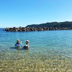 島根県 浜田市 の海水浴場でクール&リラックス! 透明度 景色 混雑度ぜんぶいい感じのビーチばかり、あの昭和レトロな自動販売機ドライブインへも行こう!