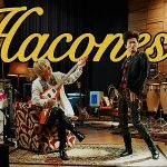 創味食品「あえるハコネーゼ」新TVCMにウンナン内村光良 南原清隆! 電子レンジ不要、あえるタイプの新パスタソースは「めっちゃうまかった」