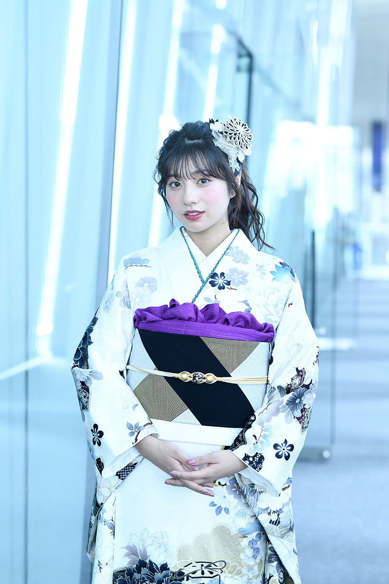 ばびぼり様【9/16まで】 振袖 黒 白 モダン 成人式 前撮り C621 スタジオアリス 成人式振袖レンタル＆前撮りパック「ふりホ