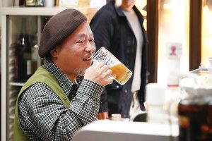 1/4よる10時～BS日テレ「ロビンソン酒場漂流記」マキタスポーツ 初の漂流は川崎大師駅からディープな通りを進んだ先にひょっこりと現れた酒場へ