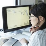 松井証券＿投資信託クレカ積立サービス始動、積立購入金額 最大6％ 還元！ 20代お金意識調査結果から「無理なく少額から資産形成を」