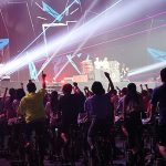 暗闇バイクエクササイズ フィットネス FEELCYCLE フィールサイクル × DJデュオ Lucas & Steve コラボフェス LUSTER 2025 @横浜アリーナ開催! 6/15 まで30日通い放題 1100円 ♪