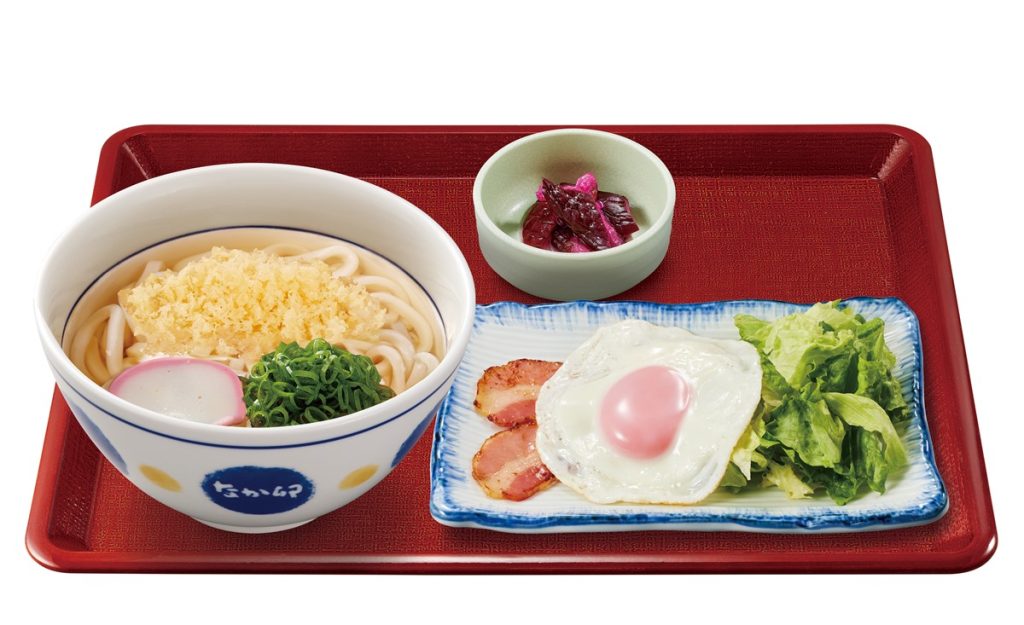【なか卯】新定番！「はいからうどん＆ベーコンエッグ」朝食が7/24登場！290円～の絶品朝ごはんも続投！