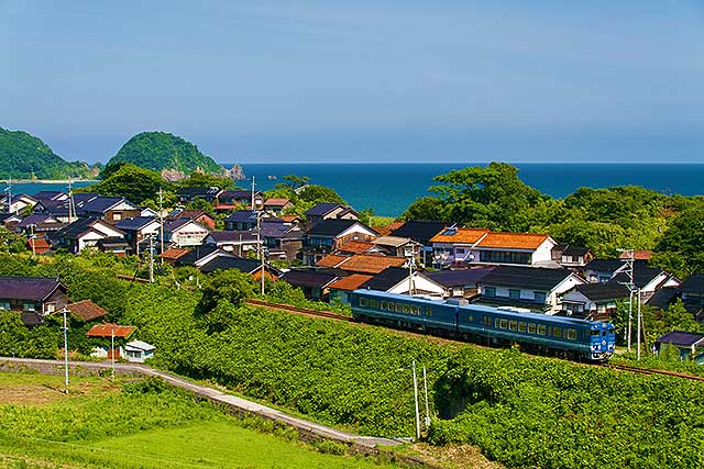 NHK連続テレビ小説「ばけばけ」初回先行公開＆トークショー 島根県松江市で 9/29 開催　ゲスト 岡部たかし＆小泉凡　JR西日本 山陰線 観光列車「あめつち」も10月から特別仕立て