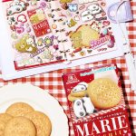 すみっコぐらし リラックマ たれぱんだ 森永ビスケットのカラフルにぎやか巨大シール帳が東京 名古屋 大阪の駅ナカに 東京メトロ電車ドアに 順次登場! サンエックスユニバースコラボ第二弾