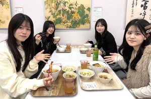 市販の豆乳で女子大生がバランスランチを開発！　味の相性を意識し誰もが満足できるメニューでたんぱく質＆鉄分をチャージ　間食も豆乳に置き換えて栄養補給＆満腹感↑　跡見学園女子大学