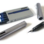 ラミー サファリ LAMY safari 万年筆のインクカートリッジ T10は地元イオンで売ってて◎　洗う 乾かす 新インク差し込む ちょっと待つ…手作業のしあわせなひととき♪　逸品見つけた！