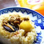 NewDays 荻野屋 峠の釜めし風おにぎり　330円で信越線 横川～軽井沢の碓氷峠越え駅弁を体感できるシアワセ♪　40年前の特急 あさま そよかぜ 189系489系時代へ…　逸品見つけた！