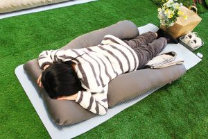 HUGMOTTI ハグモッチおひるねひろば 3/20〜3/22 ＠原宿駅前で最新フォルム寝具の極上寝心地を体感☆ 30万個も売れてる理由を実感◎ SNS映え確定ｗ お得なクーポンもゲットｗ ラキスプリード